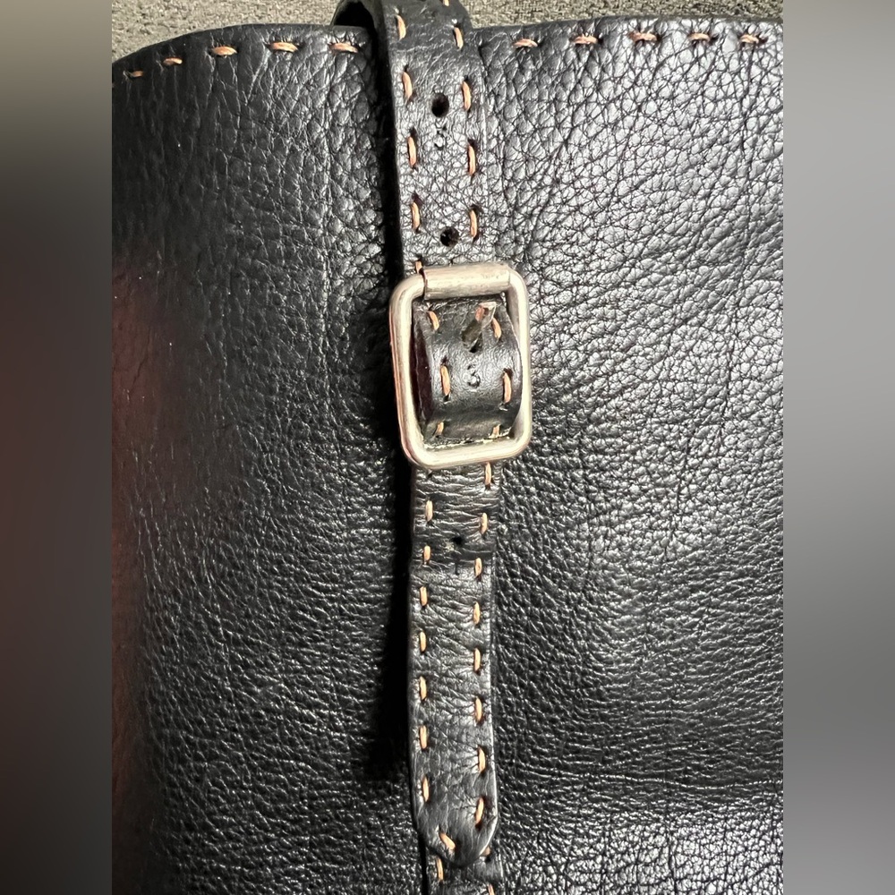 Fendi Selleria Black Leather Shoulder Bag - Picture 17 of 17